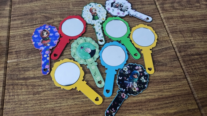 آینه دخترانه دسته دار